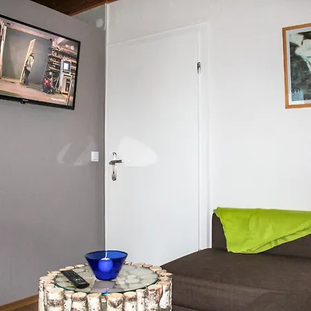 Gemuetliches Ferienhaus Poege In - 6 Personen *