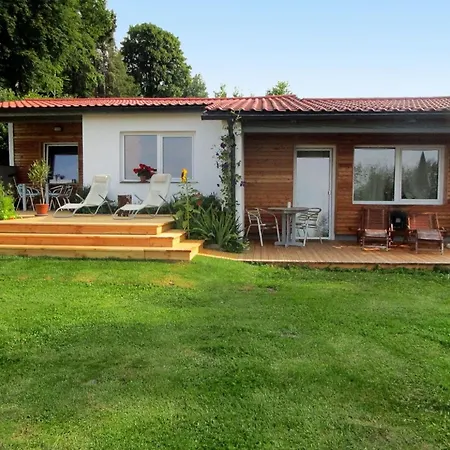 Gemuetliches Ferienhaus Poege In - 6 Personen *