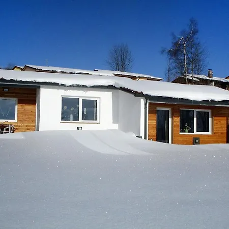 Gemuetliches Ferienhaus Poege In - 6 Personen